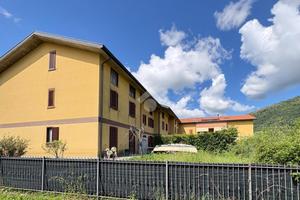 3 LOCALI A BRIVIO