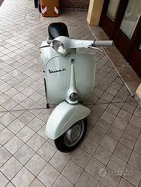 Vespa 50N 1965 completamente restaurata