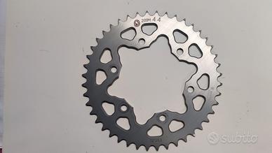 Corona 44 e pignone 15 denti