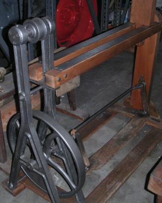 antico tornio a pedale