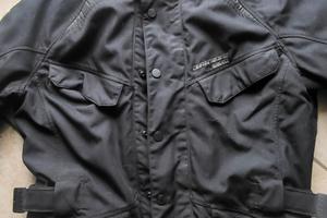 giubbotto e pantaloni Dainese