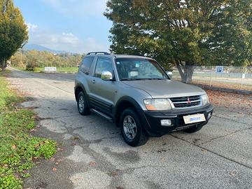 MITSUBISHI PAJERO 3 PORTE 3.2- V6 160 cv - rif.131