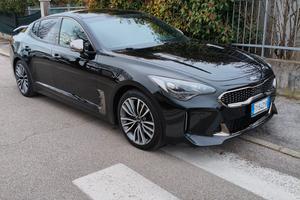 Kia Stinger GT Line 2.2 CRDi 200cv – sportiva