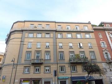 Cagliari centro via Dante piano alto quadrivano