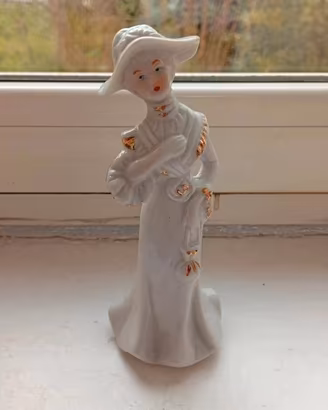statuina in porcellana Capodimonte 