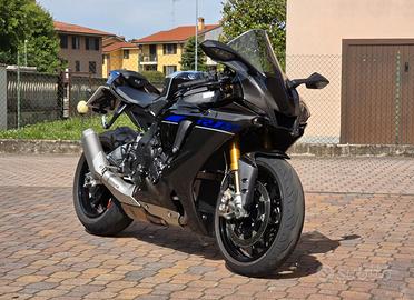Yamaha YZF R1 M