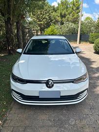 Volkswagen Golf 8