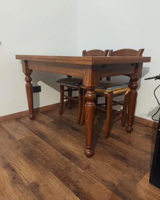 tavolo in legno 