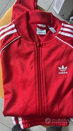 Tuta Adidas con logo