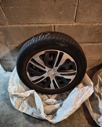 cerchi e gomme per Toyota Yaris seconda setie