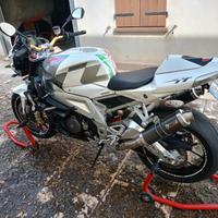 Tuono 1000r