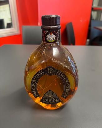 Dimple 12 Year Old Fine Whisky