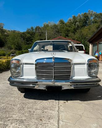 Mercedes Benz w114  280 Coupe