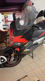 Aprilia sr 300