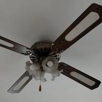 3 ventilatori da soffitto con lampadario