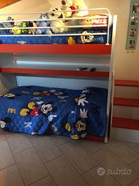 Letto triplo con cassetti contenitori