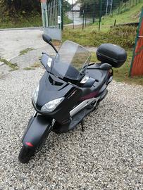 scooter Yamaha xmax 250