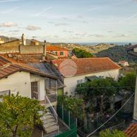 CASA SEMINDIPENDENTE A DOLCEDO