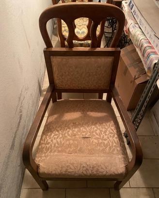 Sedie vintage in legno con imbottitura