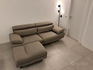 Divano 3 posti -poggiatesta e braccioli regolabili