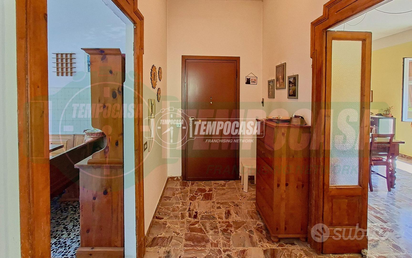 4 LOCALI DOPPI SERVIZI E BOX DOPPIO SENZA SPESE - Vista 4