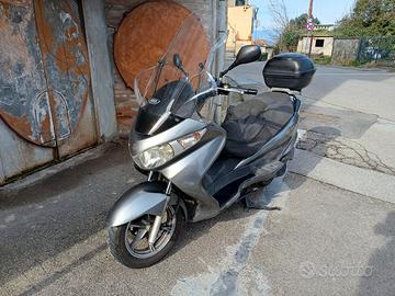 Suzuki Burgman 200