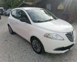 Lancia Ypsilon 1.2 69 CV 5 porte S&S Gold