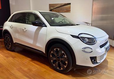 FIAT 600 Hybrid 110 CV DCT MHEV La Prima