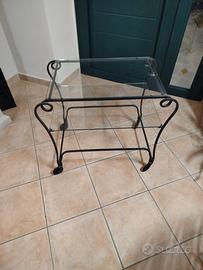 tavolino in ferro battuto 