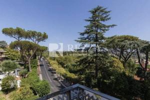 Appartamento di 86 m² con 3 locali e box auto a Ro