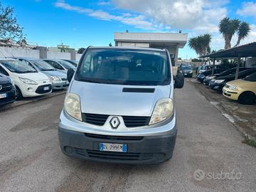 Renault Trafic T27 2.0 dCi/115 PC-TN Passenger 9 P