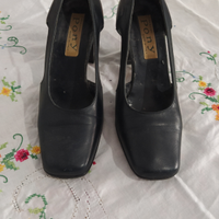 Scarpe con tacchi alti n.37