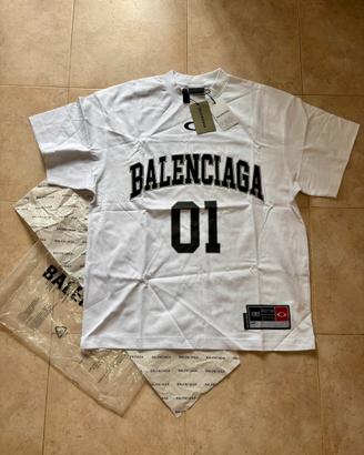 T-Shirt Balenciaga Oakley M