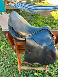 Riparazioni selle equitazione