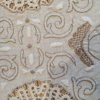 Tovaglia ricamata a mano 