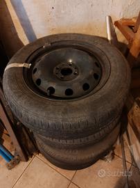 Cerchi in ferro per Fiat Qubo + 2 gomme 4 stagioni