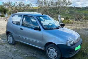 Fiat 600 anno 2004