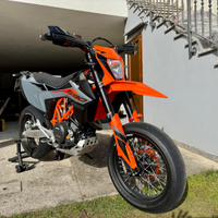 KTM 690 SMC R con 7000Km