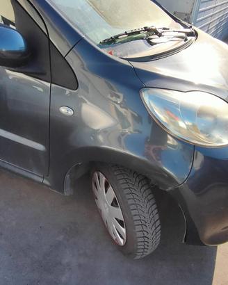 PEUGEOT 107 2006 PARAFANGO ANTERIORE SX/DX