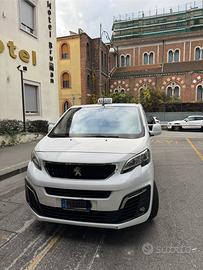 Peugeot traveller Blue 2000 CC HDI 150 CV 9 posti