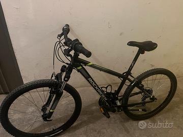 Mountain Bike Rockrider ST 500 --- 24”.