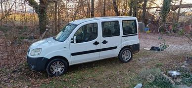 Fiat Doblo 7 posti 1.3 multijet