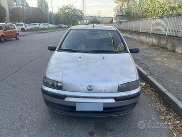 Fiat Punto 2002 1.2 benzina 5 porte da sistemare