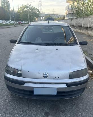 Fiat Punto 2002 1.2 benzina 5 porte da sistemare