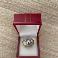 Anello oro con perla nera Tahiti e diamanti