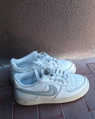 Nike Air Force 1 Low Cut Out "Soft Grey"