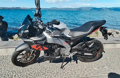 Aprilia Tuono 125