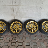Cerchi in lega da 17 speedline con gomme estive