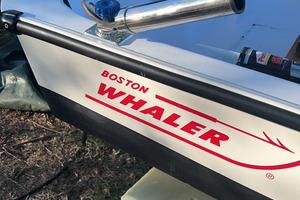 Boston whaler 13