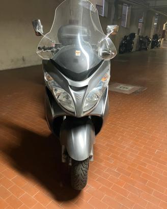 Burgman AN 400